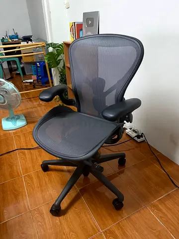 Herman Miller Areon Remasterd Chairs For Selling