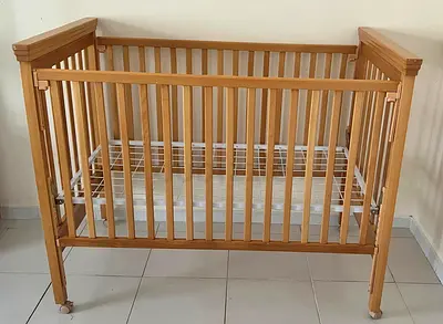 Wooden Baby Crib / Bassinet - Light Brown, Good Condition