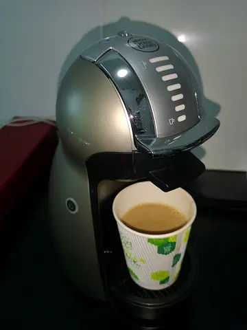 Nescafé Dolce GustoCoffee Machine - Excellent Condition