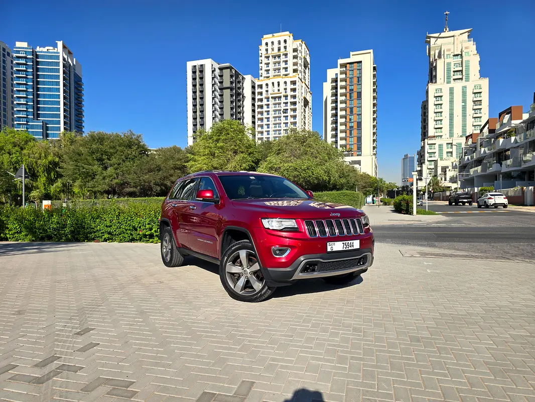 Jeep Grand Cherokee 2015 — photo 1 of 17