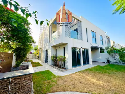 Luxurious 4BHK Independent Villa with Spacious Living Areas, Private Garden, Modern Interiors, and Premium Community Amenities :::::
