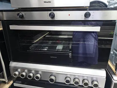 Siemens brand built-in electric oven 90cm