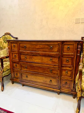 Marina chest of drawers