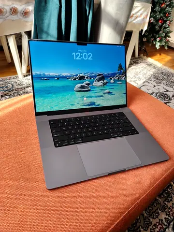 Macbook pro m1 pro, 16 inch, 1tb
