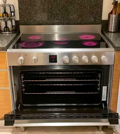 Bosch Series 8 Electric Ceramic Cooker 90 cm – Multiple cooking Electric zones
