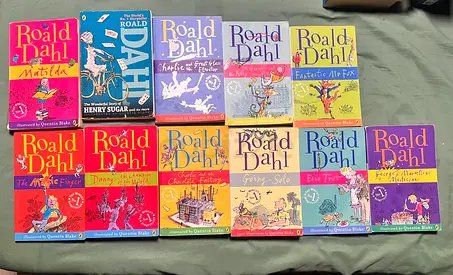 Collection of 12 Roald Dahl Childrens Books - Mixed Titles (Used)