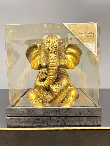 New home centre majestic sitting candle