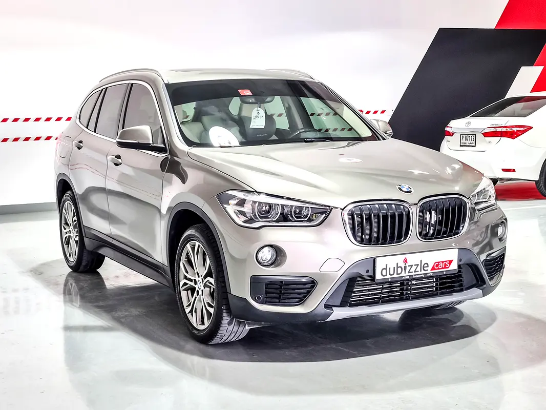 BMW X1 2019 — photo 1 of 18