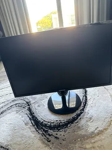 24-inch Samsung LED Monitor with Stand - Good Working Condition, comes with power cable