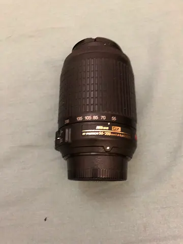 Nikon AF Nikkor 55-200mm Zoom Lens (Used)