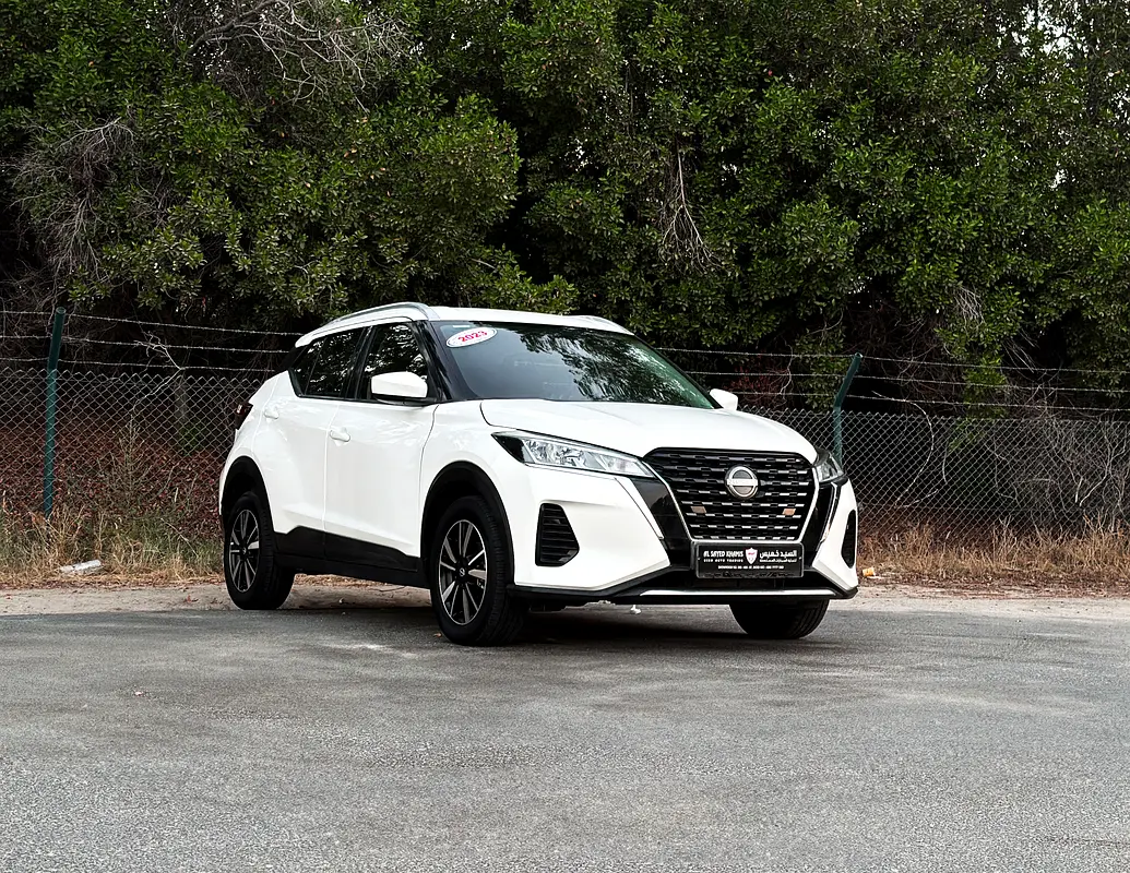 Nissan Kicks 2023 — photo 1 of 17