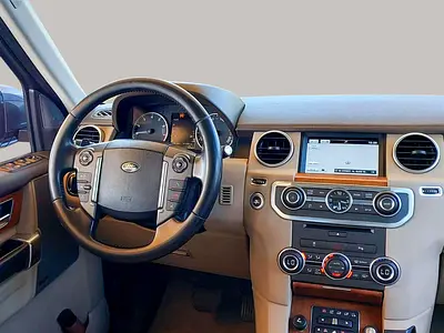 2016 LAND Rover LR4 — фото 10