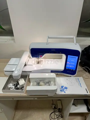 Brother Innov-is v7 Sewing  Embroidery Machine with Accessories (Good Working Condition)