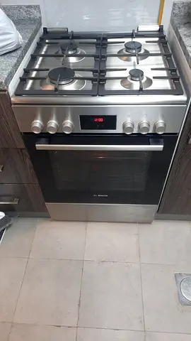 Bosch Free Standing Cooker 4 Gas Burner Electric Oven Stainless Steel 60Cm