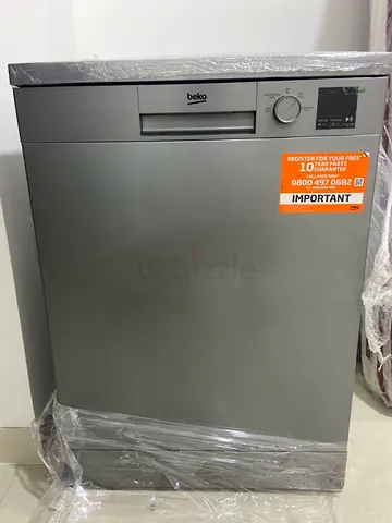 Beko freestanding dishwasher in good working condition