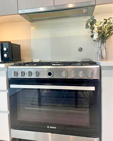 Bosch New Model Cooker Stove Stainless Steel 5 Burners