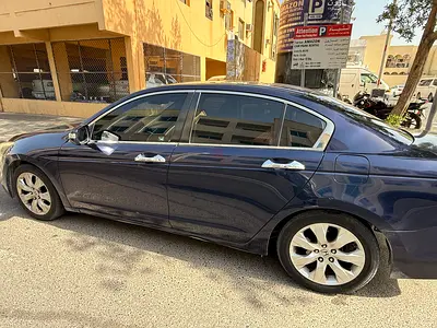 Honda Accord 2010 i-VTEC GCC Specs (Full automatic)….For Urgent sale with a reasonable price