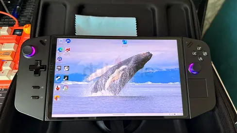 Lenevo legion go 1TB , Handheld Portable Gaming Console with Large Touchscreen — Great Condition