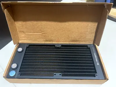 120mm/240mm PC Liquid Cooling Radiator (Corsair? style) - New-ish