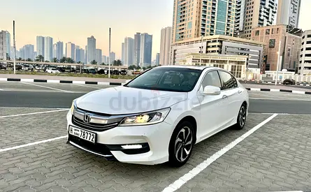 Honda Accord EX 2017 GCC Specs - First Owner - well-maintained