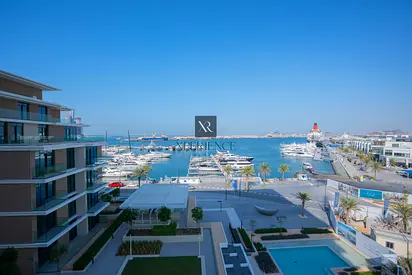SEA AND CANAL POOL VIEW | COMMUNITY EXPERT |CORNER