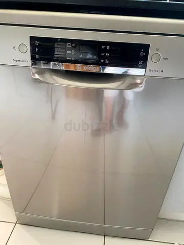 Bosch Series 4 SuperSilence Dishwasher - AED 1,600