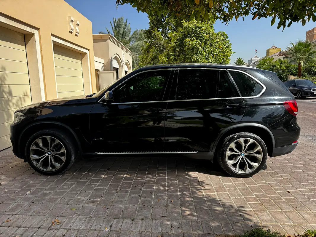BMW X5 2016 — photo 1 of 12