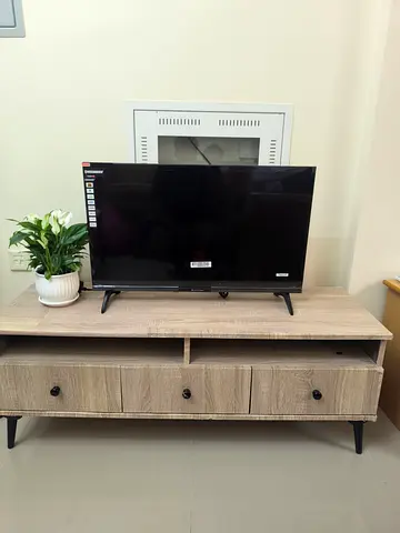 Northway 32 Smart TV | Used Only 2 Months | With Box