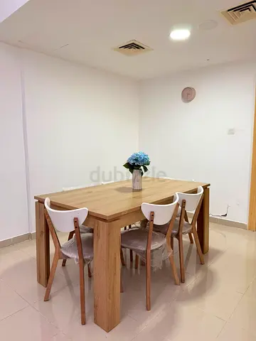 Dining table with 6 chairs