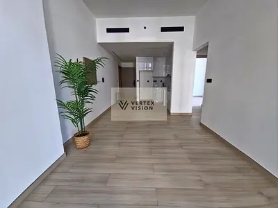Contemporary Layout | Smart Home | Pool View