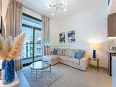 Fully Furnished 1BHK I Prime Location I Ready To Move In