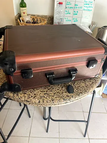 Hard Aluminium Makeup Case with mirror  lights - Good Condition
