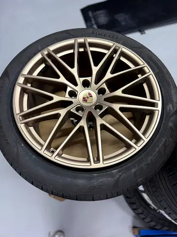 Porsche Cayenne wheels set