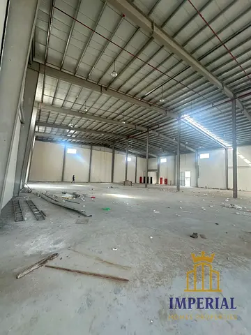 Warehouse for sale, 30,000 sq ft, 99 years