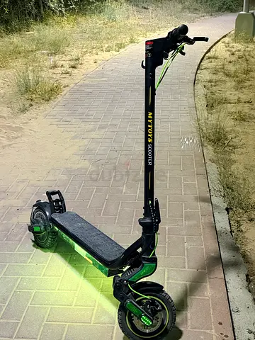 Electric scooter