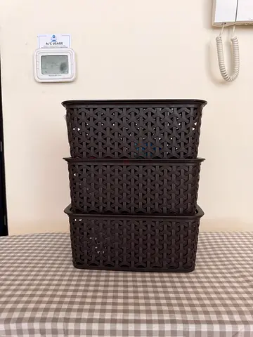 3 Compact storage boxes for kitchen and bathroom