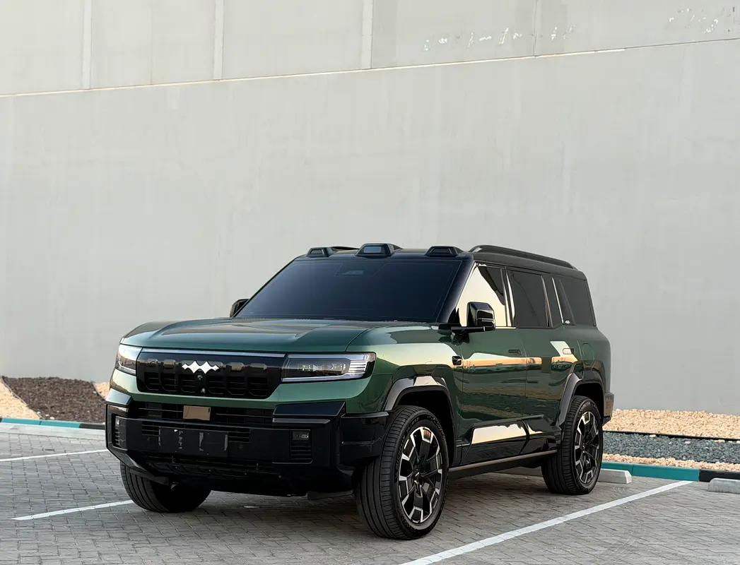 BYD Leopard 8 2025 — photo 1 of 16