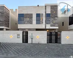 🏡 5 master bedroom villa for rent in Al-Haliyo | Spacious roof + built-in wardrobes + 110,000 ann