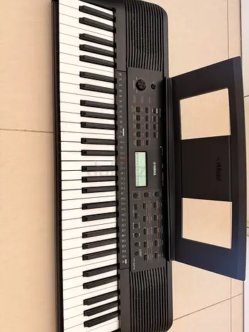 Yamaha psr-e273 piano