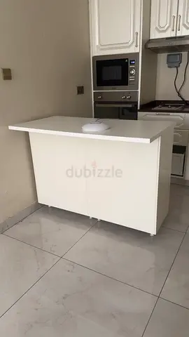 White Kitchen Island / Breakfast Bar - Compact