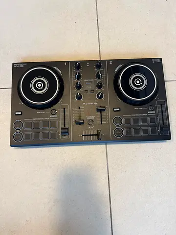 ❗️DJ SET/BOARD DDJ-200 FOR SALE / EXCELLENT CONDITION CHEAPER THAN RETAIL❗️