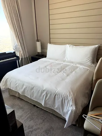 Simmons Beautyrest King size Bed and Mattress Like New