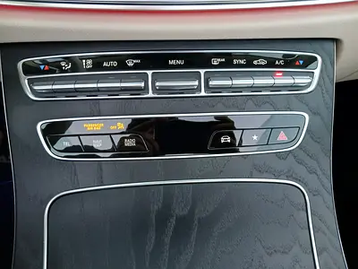 صورة 6 لـ 2021 Mercedes-BENZ E-CLASS