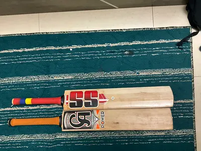 2 hardball cricket bat, urgent sale!!!!