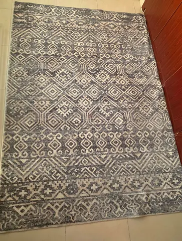 Stylish Rug for Sale