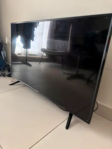 43-inch LED TV with free xiaomi android TV box