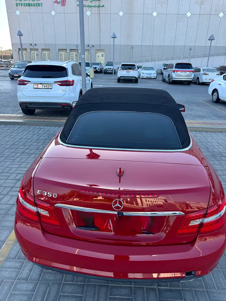 Mercedes-Benz E-Class 2012 — photo 1 of 11