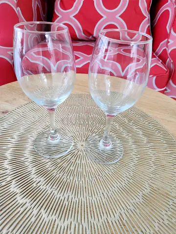 Kitchen Glass in dining