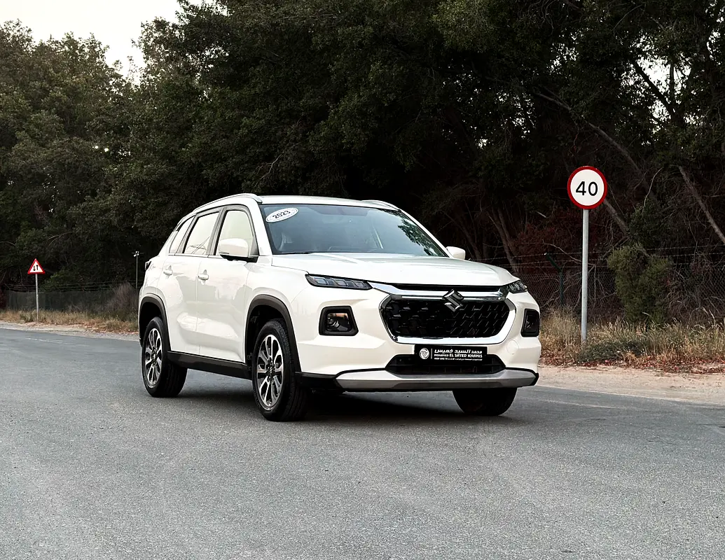 Suzuki Grand Vitara 2023 — photo 1 of 20