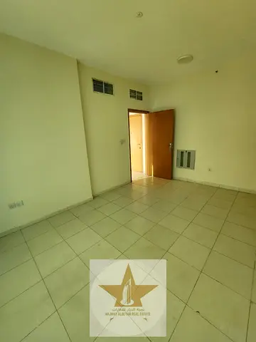 Unbeatable Deal in Umm Tarrafa! Spacious 2BHK with Balcony & 2 Baths near Nesto – AED 35K Only (Up to 6 Cheques)! 🏢✨ Description: Looking for an aff